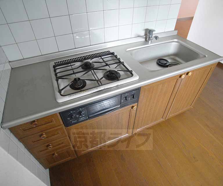 Kitchen. Since the three-necked a stove you There are a challenging cuisine