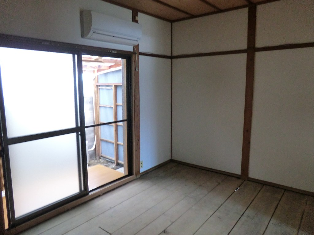 Other room space. Japanese-style room 6 quires