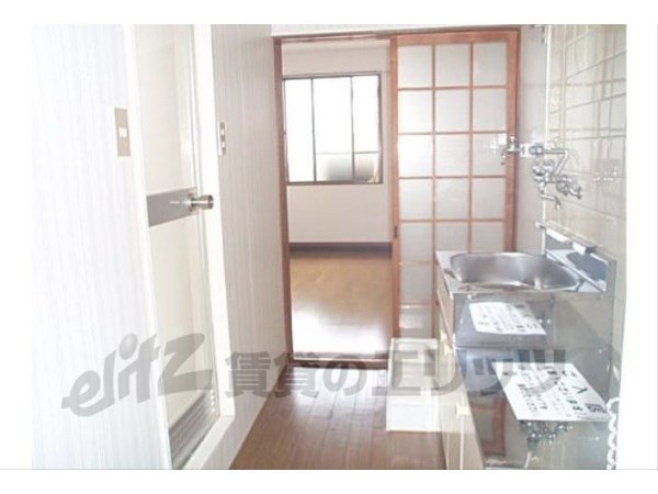 Other room space. Corridor