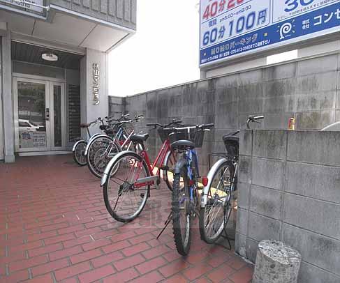 Other common areas. Put the bicycle