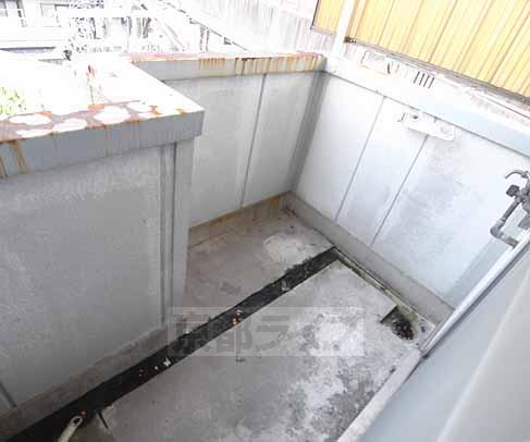 Balcony. Put the washing machine on the balcony