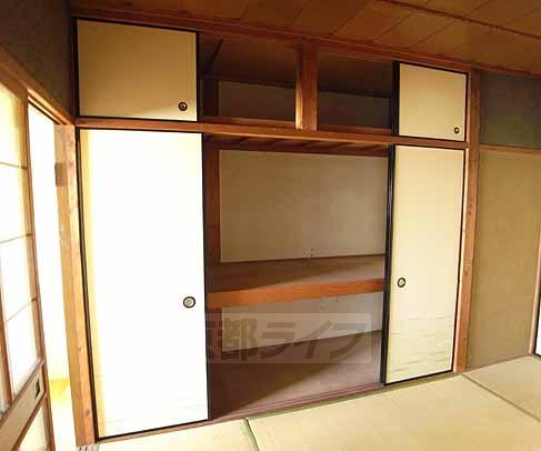 Receipt. Spacious storages.