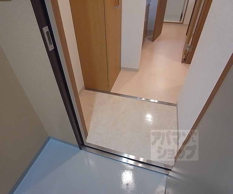 Entrance. It is entrance.