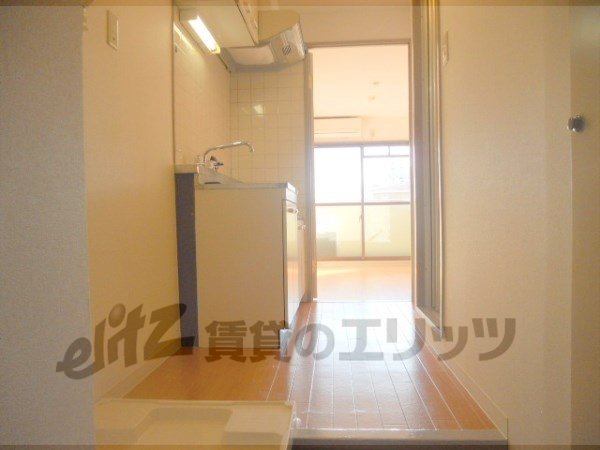 Other room space. Corridor