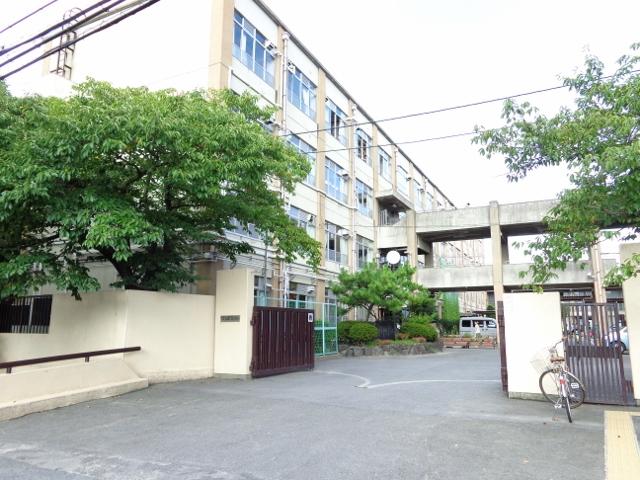 Junior high school. 2524m up to junior high school in Kyoto Tatsugami River