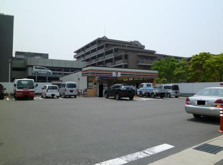 Convenience store. 951m to Seven-Eleven Daigookamae the town store (convenience store)