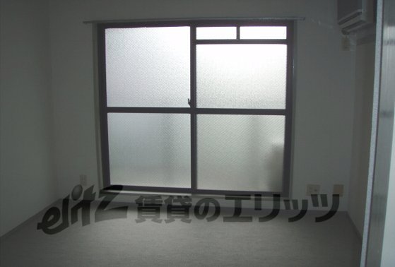 Other Equipment. 6 Pledge Western-style