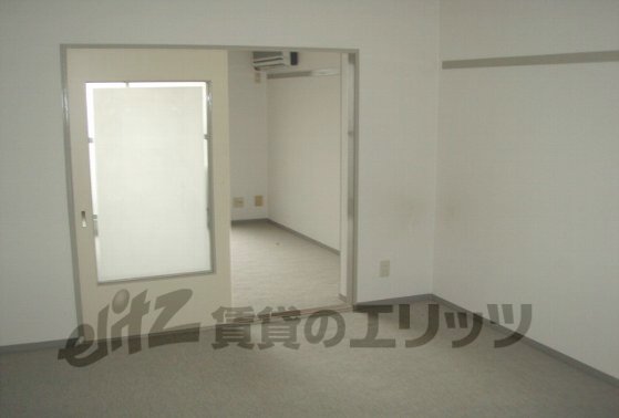 Other Equipment. 6.5 Pledge Western-style