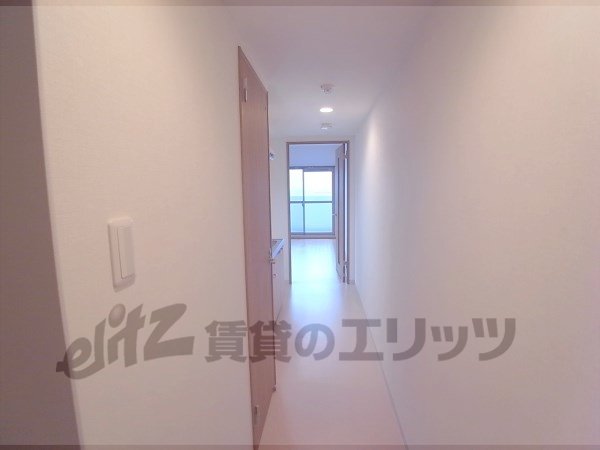 Other room space. Corridor