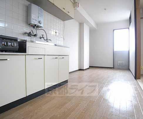 Living and room. Bright living