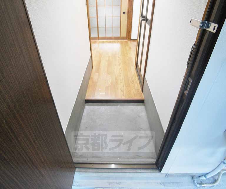 Entrance. It is entrance.