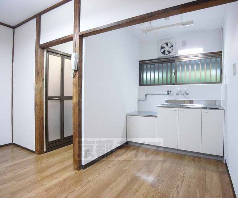 Kitchen. Also spacious around the kitchen.