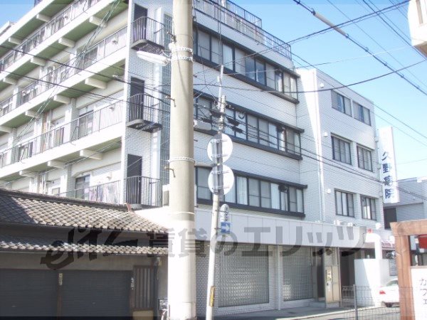 Hospital. Kuno 430m to the hospital (hospital)