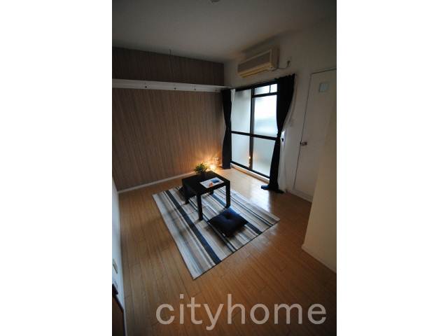 Living and room. bath