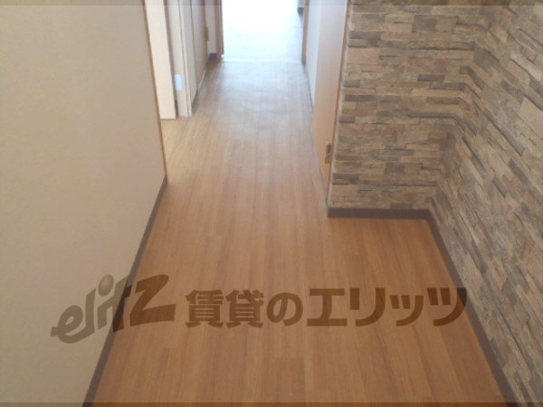 Other room space. Corridor