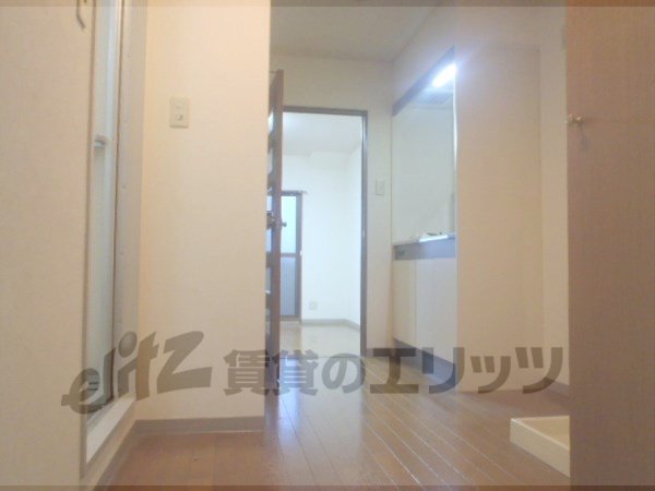 Other room space. Corridor