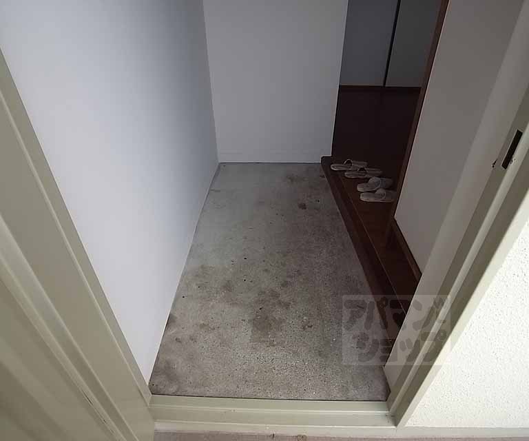 Entrance. It is entrance.