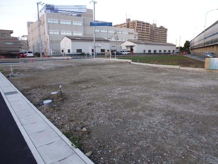 Local appearance photo. Local (11 May 2013) Shooting