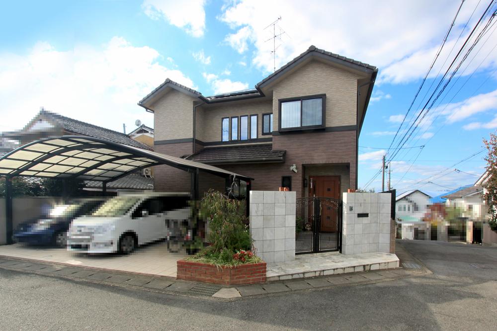 Local appearance photo. ◆ Located in the mansion district quiet streets is followed ◆ 2008 Built ◆ 6LDK, Parking 3 cars are available
