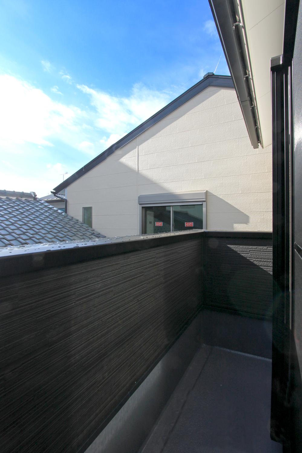 Balcony. Us to incorporate sunlight into the room from the balcony and spacious.