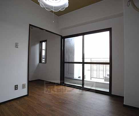 Living and room. It has been kept the room clean