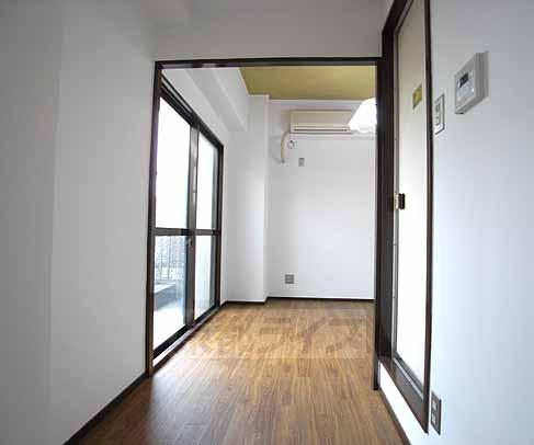 View. It might be good atmosphere! ?