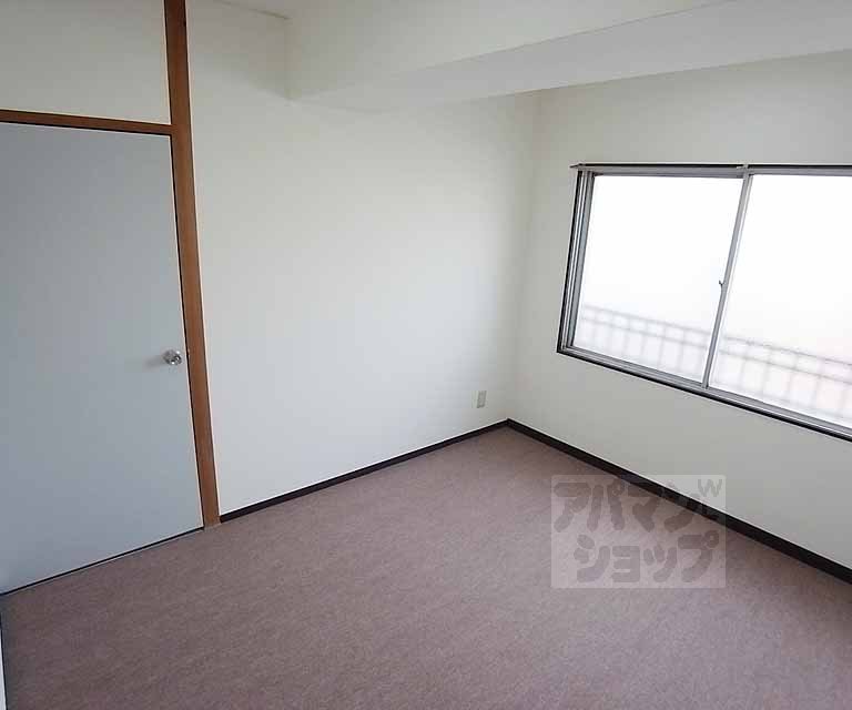 Living and room. I went immediately, 5 Pledge Western-style.