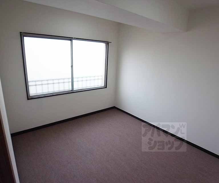 Living and room. I went immediately, 5 Pledge Western-style.