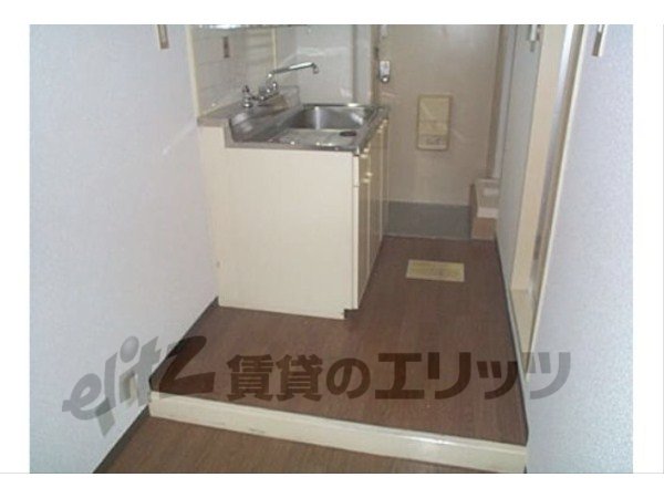 Other room space. Corridor