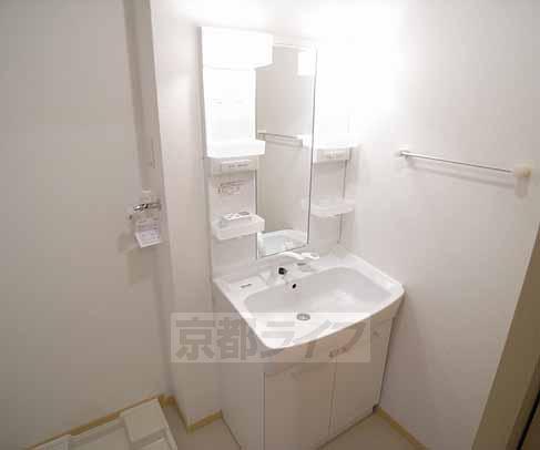 Washroom. Washroom of spread