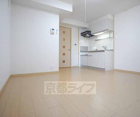 Living and room. Spacious living room