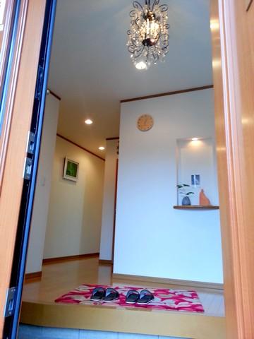 Entrance. Pick-up in the entrance hall with a feeling of freedom. 