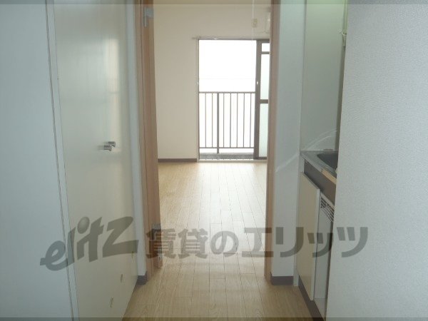 Other room space. Corridor