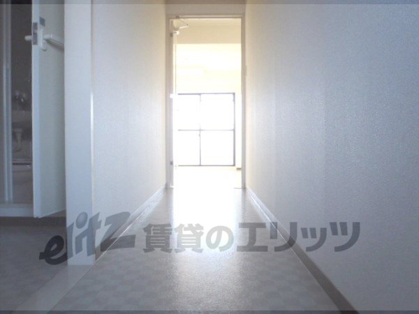 Other room space. Corridor