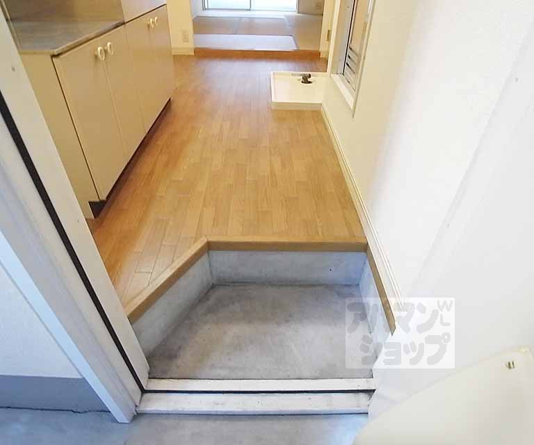 Entrance. It is entrance.