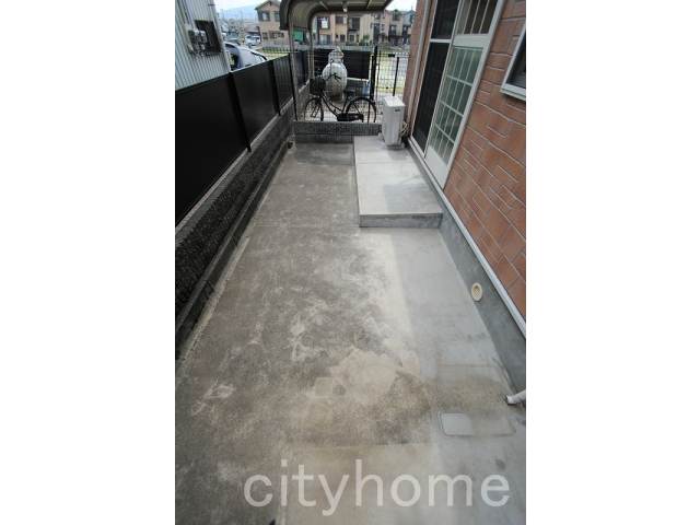 Garden. Long and useful balcony