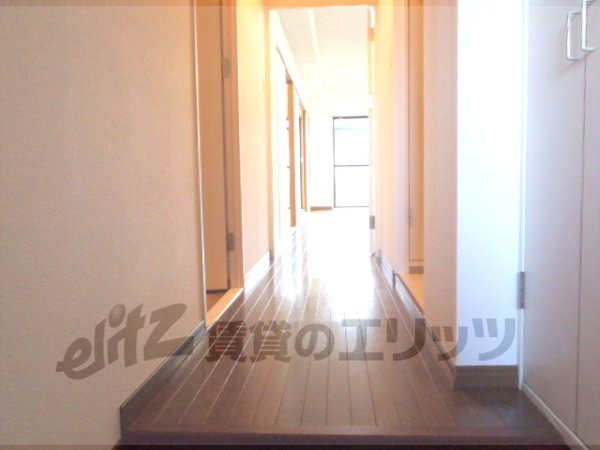 Other room space. Corridor