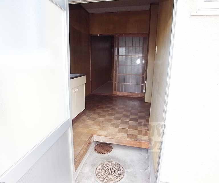 Entrance. It is entrance.