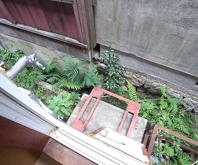 Other room space. Washing machine Storage.