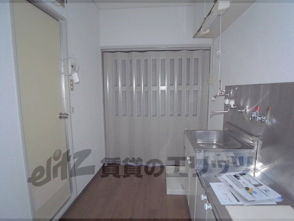 Other room space. Corridor