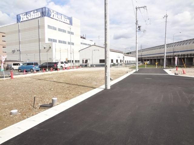 Local photos, including front road