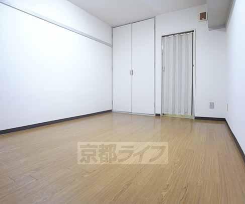 Living and room. From a different angle