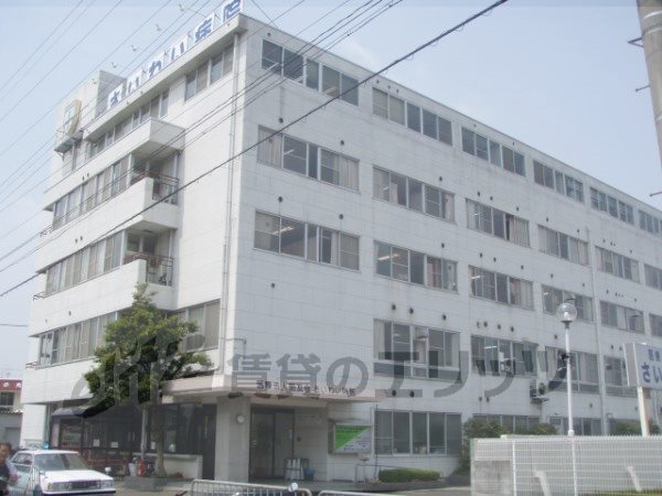 Hospital. Fortunately 760m to the hospital (hospital)