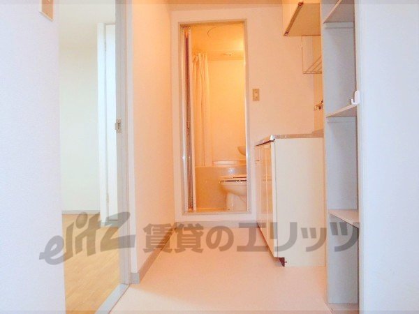 Other room space. Corridor