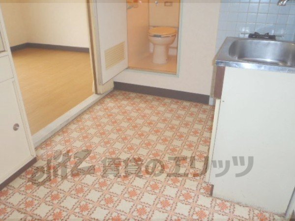 Other room space. Corridor