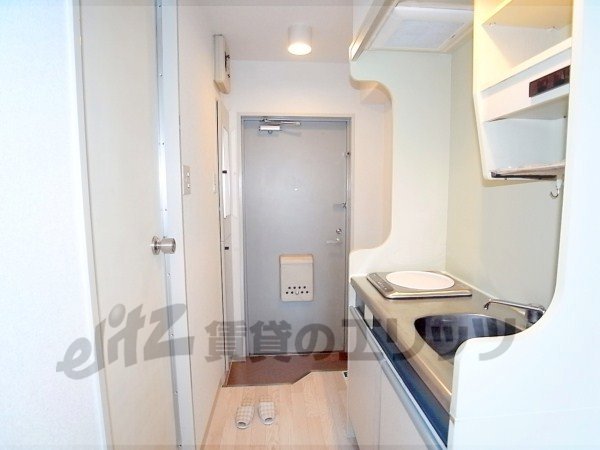 Other room space. Corridor