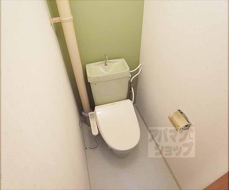 Toilet. Bidet with toilet.