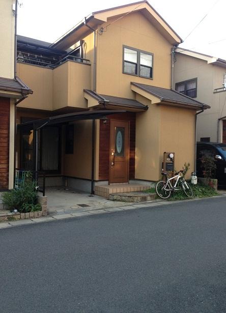 Local photos, including front road. Indoor (11 May 2013) Shooting