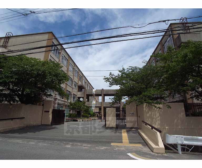 Junior high school. Kamikawa 3300m until junior high school (junior high school)