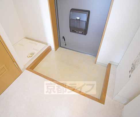 Entrance. It is entrance.